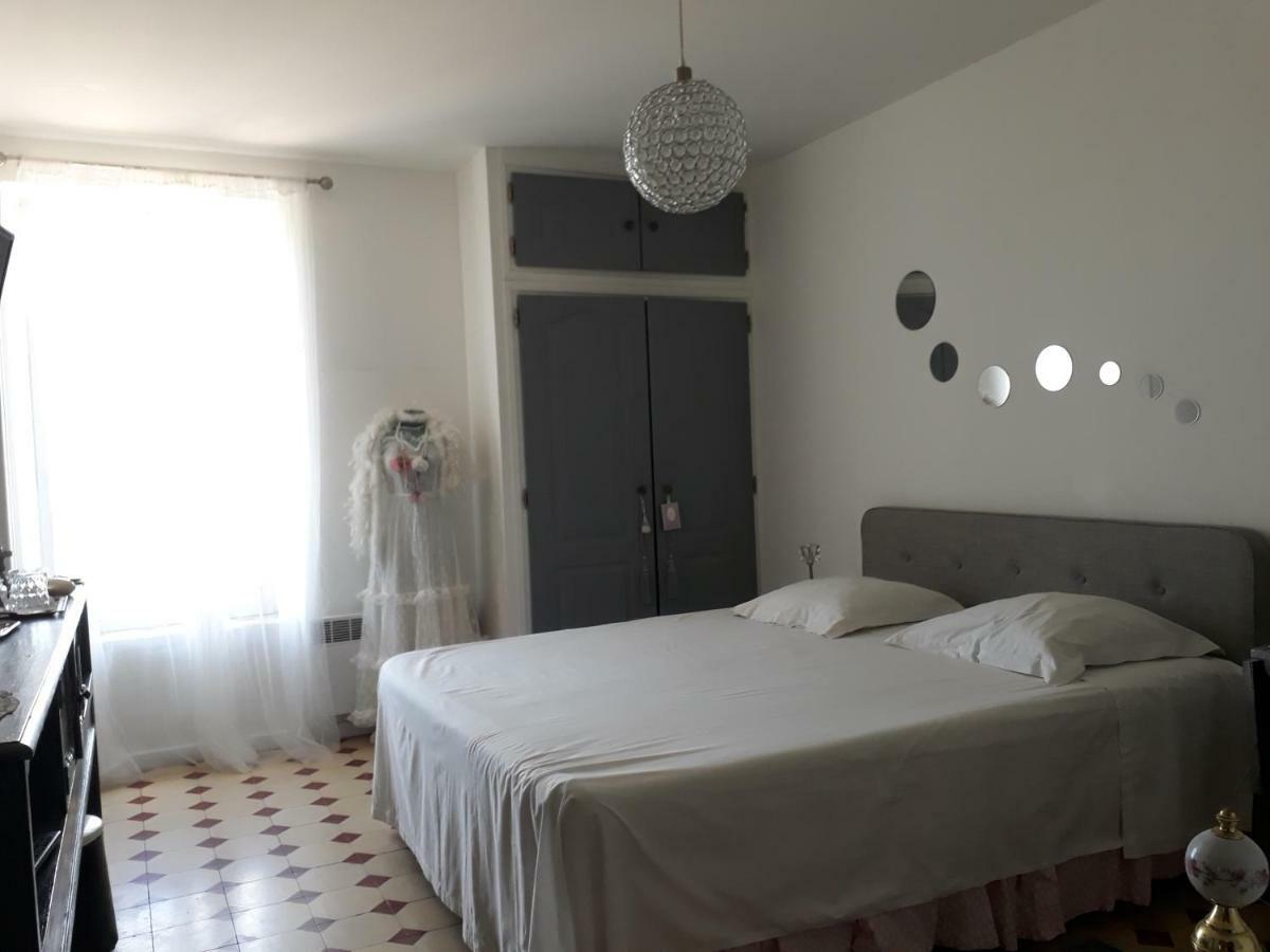 Aux Roses De L'Etang Hotel กาเปสตอง ภายนอก รูปภาพ